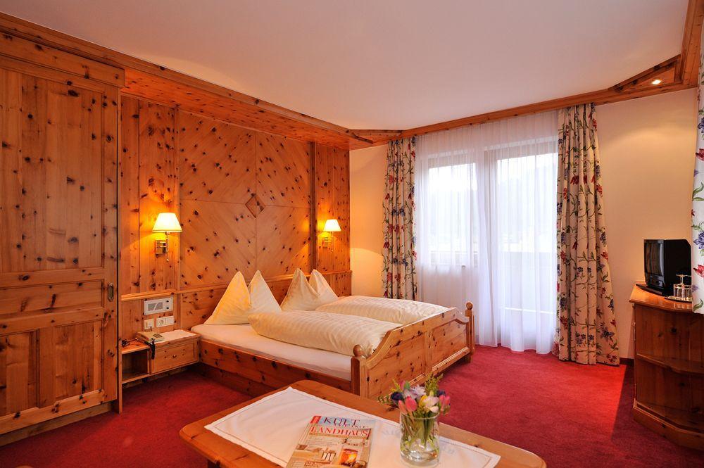 Alpines Gourmet Hotel Montanara Flachau Exteriör bild